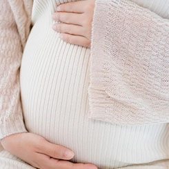 随后该公司宣💞布，在查明原⌨🤸‍♂️因并完成整改前🎻暂停“猎鹰🔙9”后续发射任🖼🙅